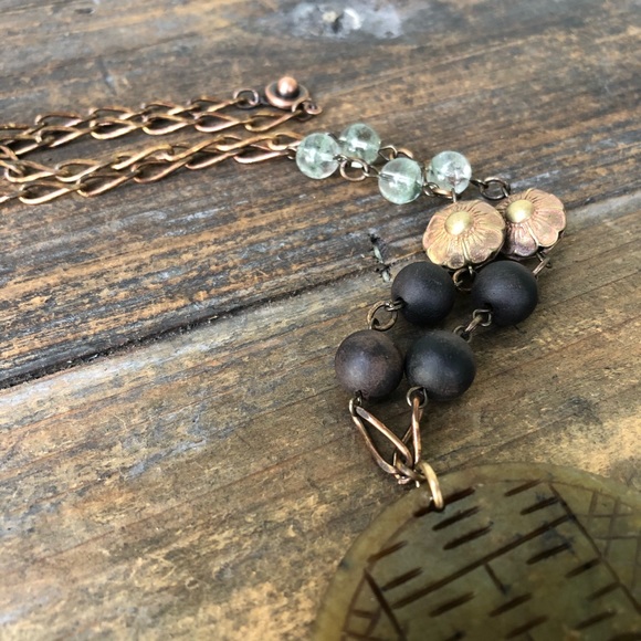 Oriental Blossom Serpentine Gemstone Necklace - Picture 5 of 10